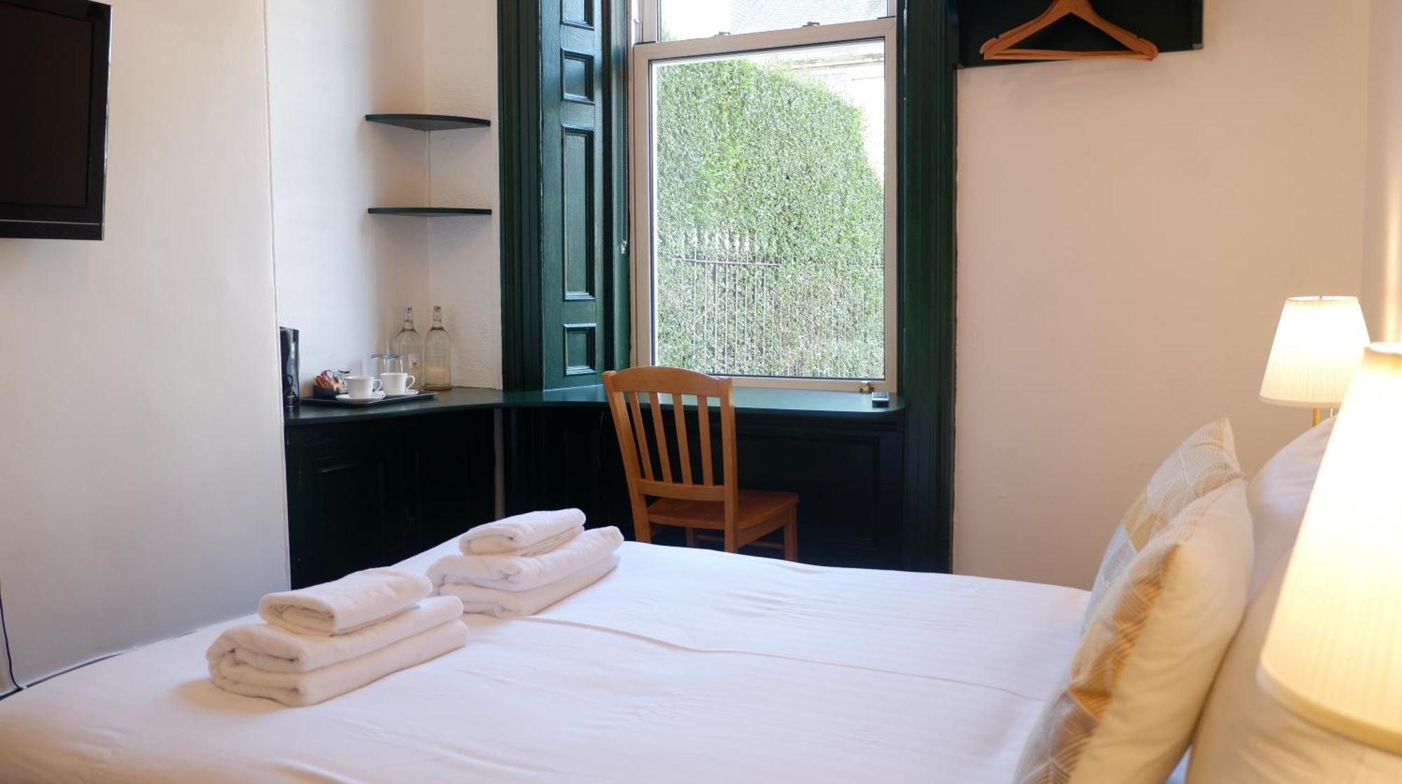 4 Friends House Hotell EDI Eksteriør bilde