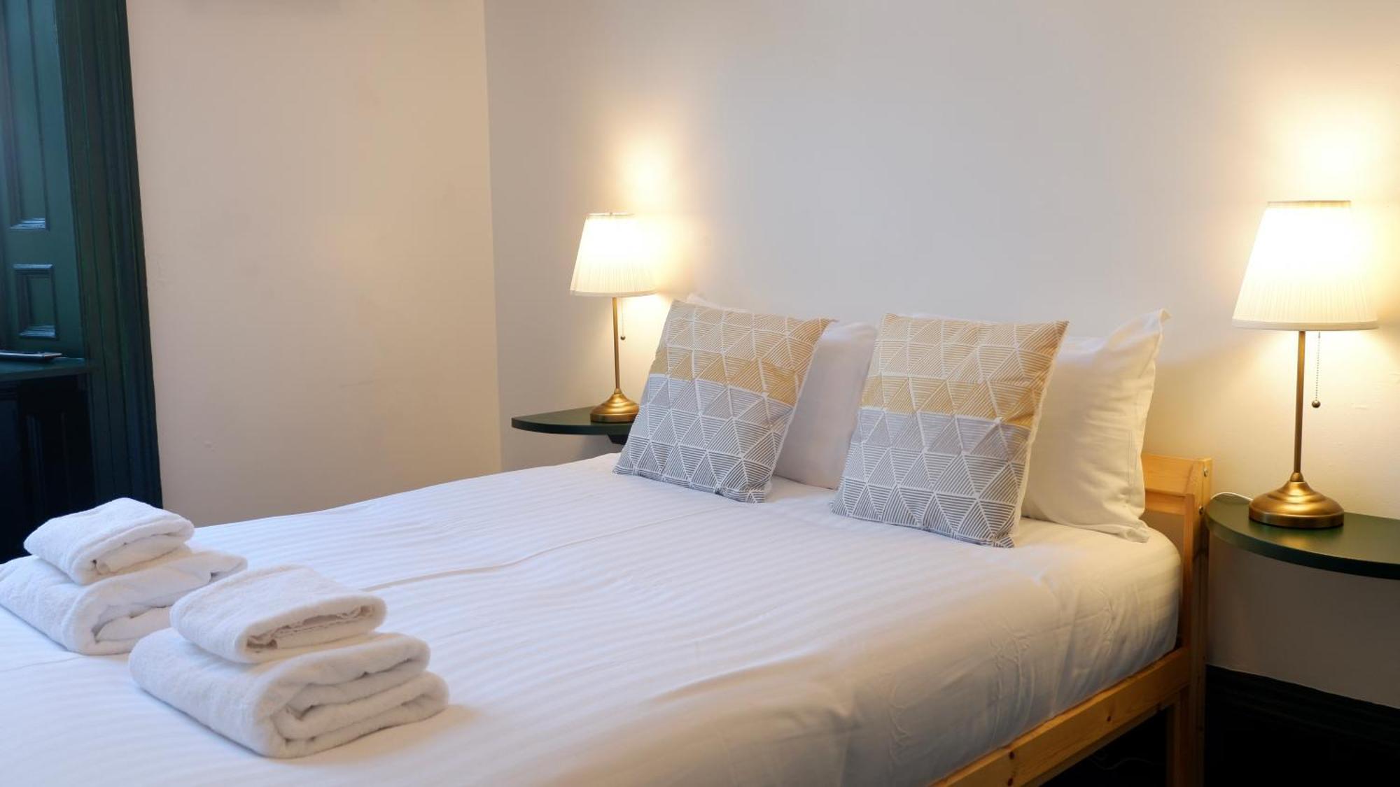 4 Friends House Hotell EDI Eksteriør bilde