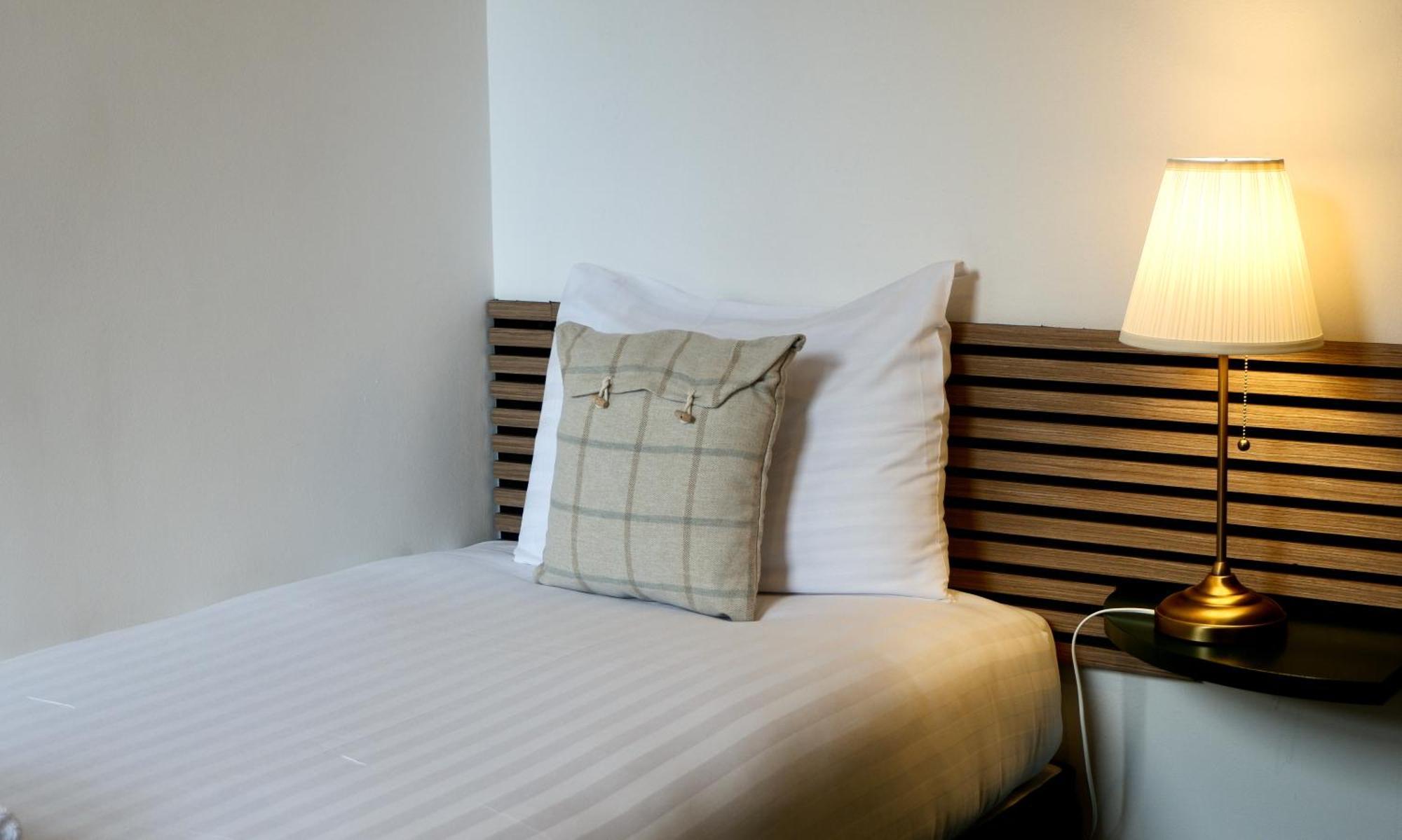 4 Friends House Hotell EDI Eksteriør bilde